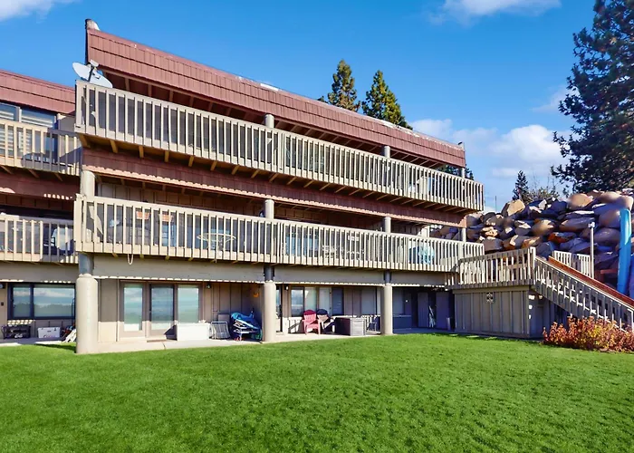 Summit & Shore Chalet