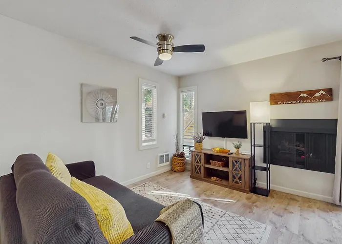 Cozy Kings Run Condo